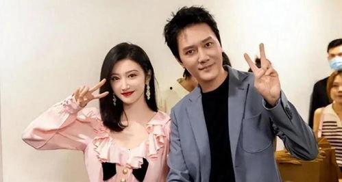 娱乐八卦姐妹吃瓜,吃瓜现场，笑料连连！