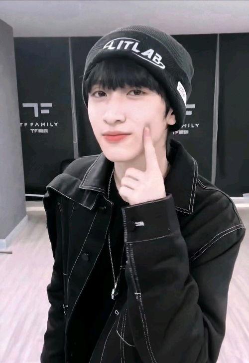 严浩翔吃瓜娱乐圈,娱乐圈背后的那些瓜